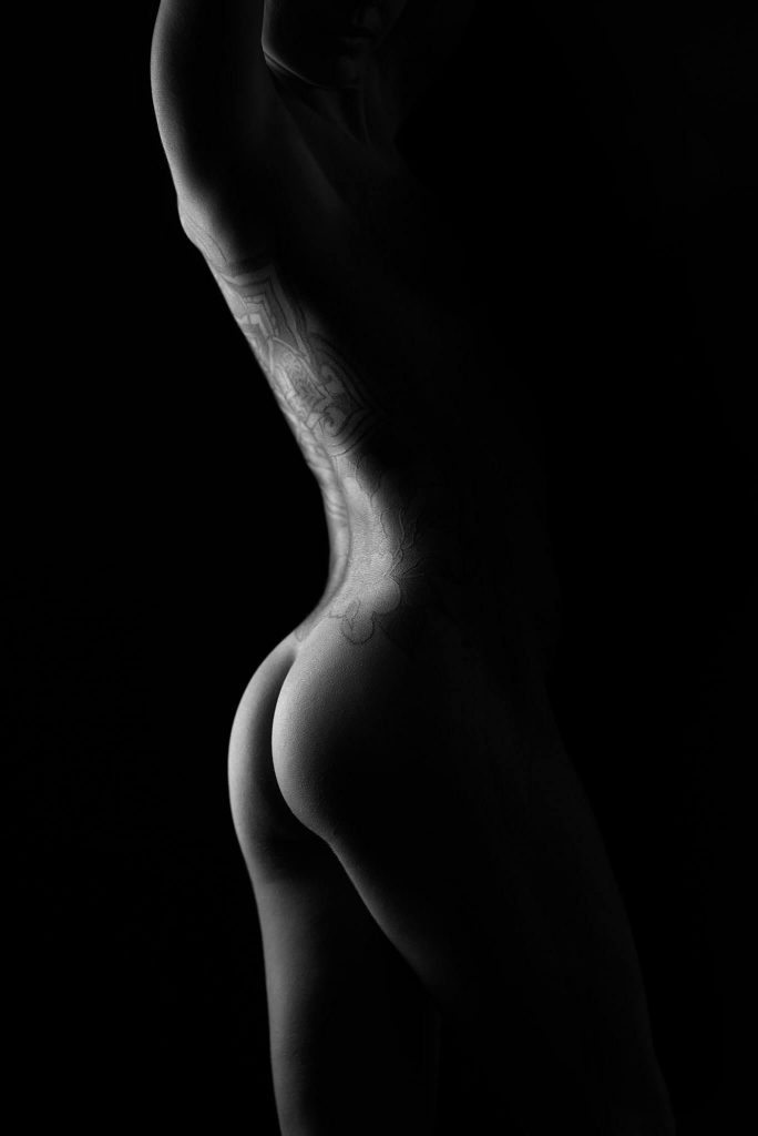 Boudoir- black and white nude, woman's back